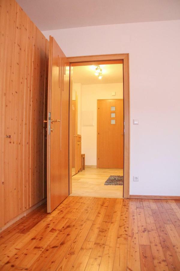Haus Lenz Ferienwohnungen - Fam Ostermann Пухберг-ам-Шнеберг Экстерьер фото